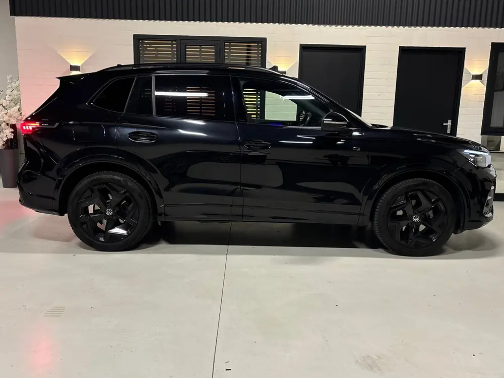 Volkswagen Tiguan 1.5 eTSI R-Line |Pano|HuD|Massage|Leder|Bl uit 2024, foto 10