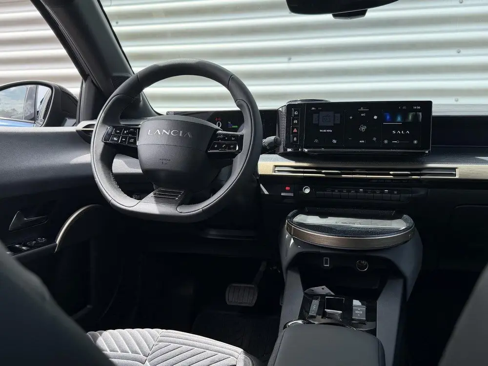 Lancia Ypsilon 54 kWh LX | SALA | | Adaptieve Cruise | Lanci uit 2026, foto 11