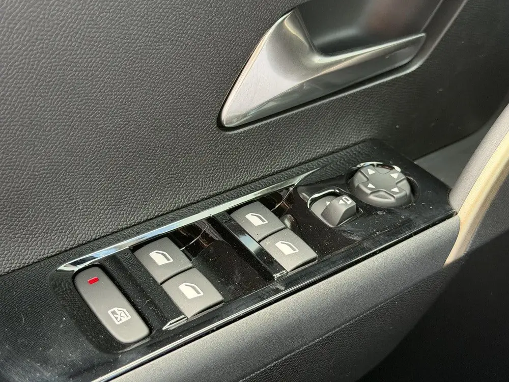 Lancia Ypsilon 54 kWh LX | SALA | | Adaptieve Cruise | Lanci uit 2026, foto 14