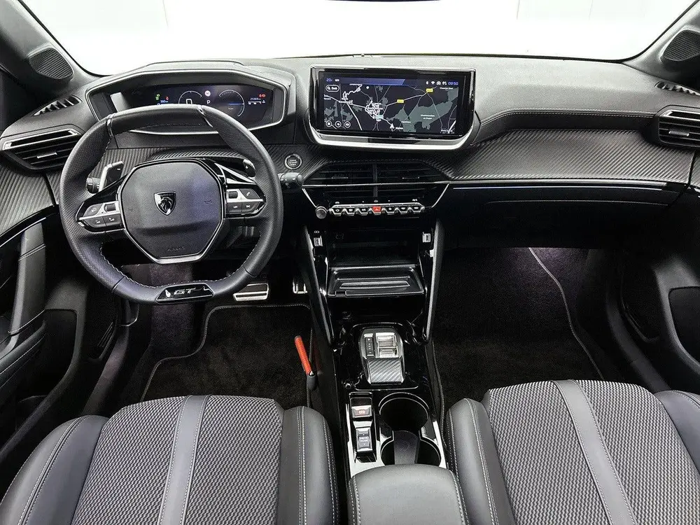 Peugeot 208 1.2 Hybrid 145pk GT Automaat uit 2025, foto 11
