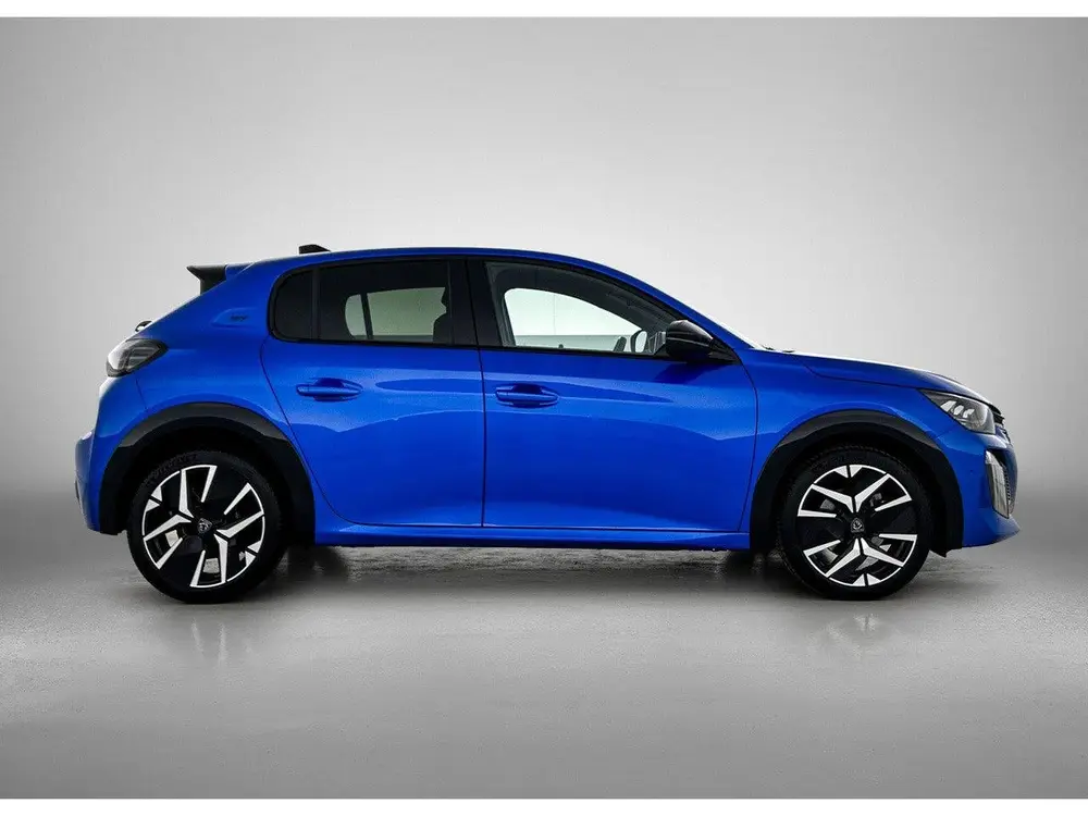 Peugeot 208 1.2 Hybrid 145pk GT Automaat uit 2025, foto 9