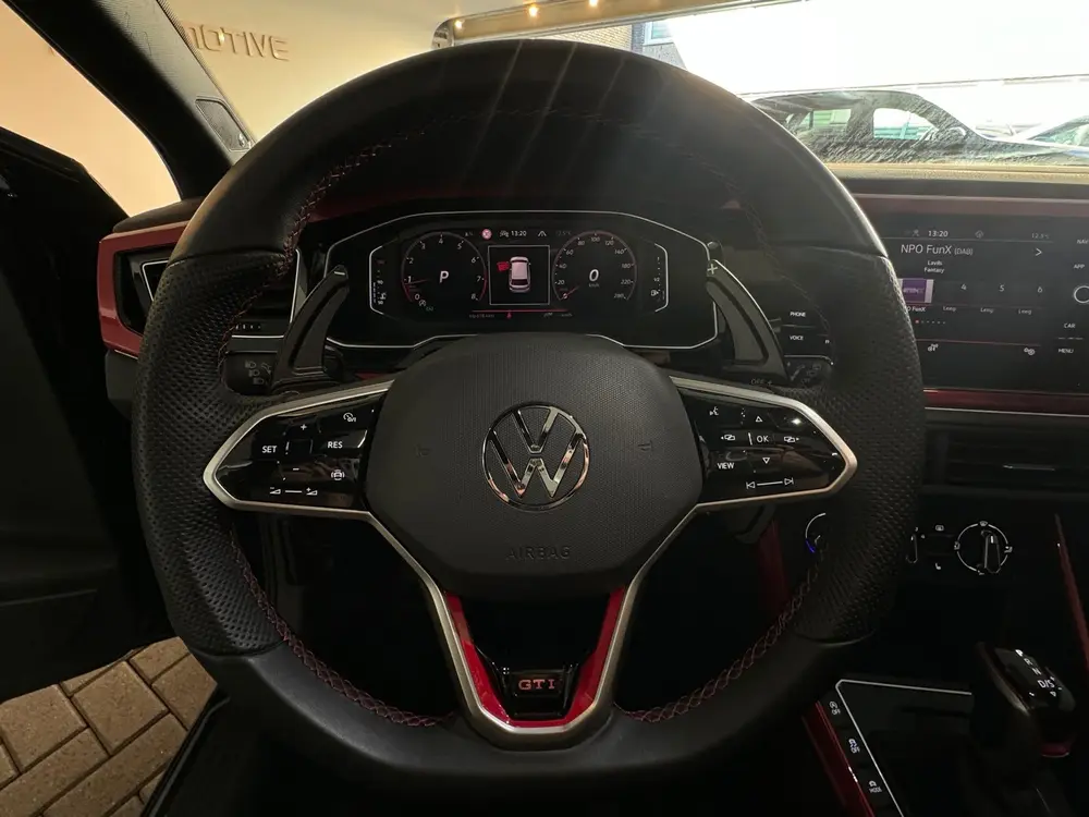 Volkswagen Polo 2.0 TSI GTI Pano|Beats|IQ|Camera|Mistlampen uit 2023, foto 14