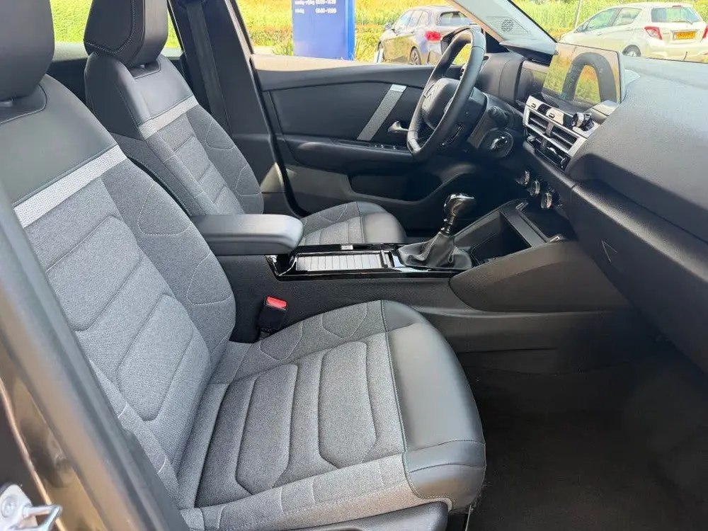 Citroën C4 Citroen C4 1.2 PT 130PK FEEL PACK CARPLAY uit 2023, foto 10
