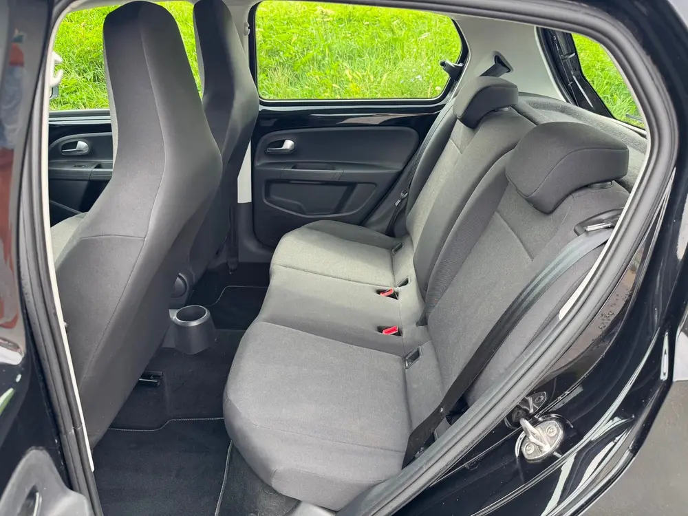 Volkswagen Up! 1.0 Camera / Clima / Cruise Control / App-ver uit 2021, foto 18