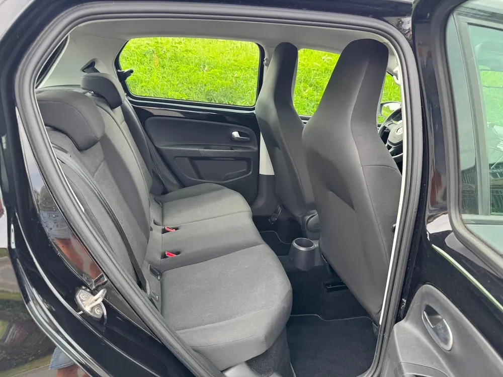 Volkswagen Up! 1.0 Camera / Clima / Cruise Control / App-ver uit 2021, foto 19