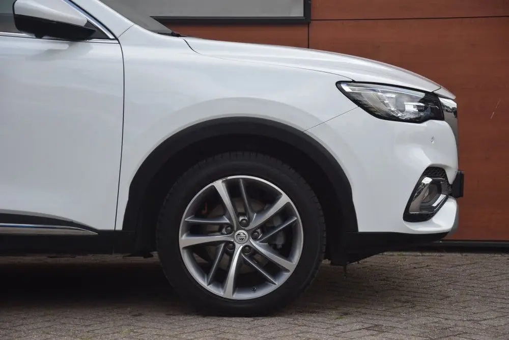 MG EHS 1.5 TGDI PHEV Luxury Leer/Pano/Camera/AdaptiveCruise/ uit 2021, foto 10