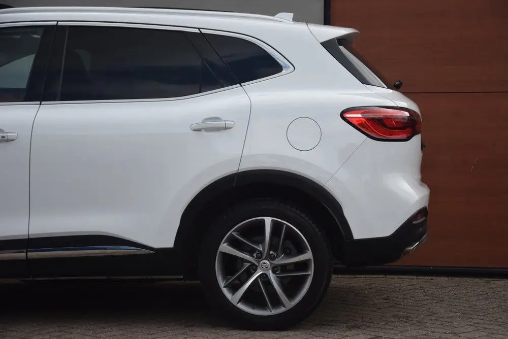 MG EHS 1.5 TGDI PHEV Luxury Leer/Pano/Camera/AdaptiveCruise/ uit 2021, foto 12