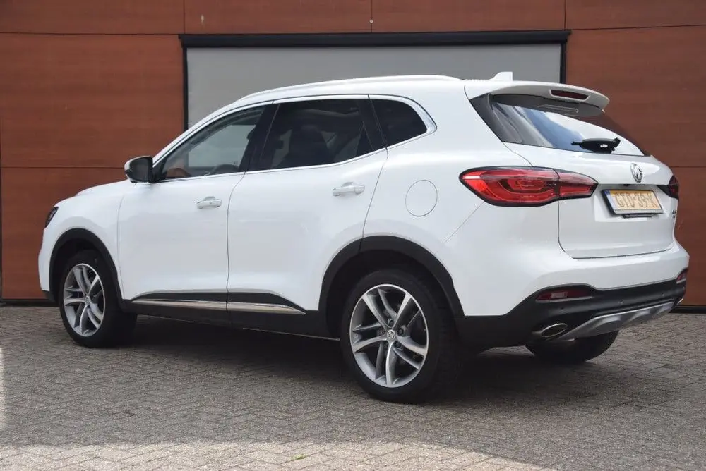 MG EHS 1.5 TGDI PHEV Luxury Leer/Pano/Camera/AdaptiveCruise/ uit 2021, foto 2