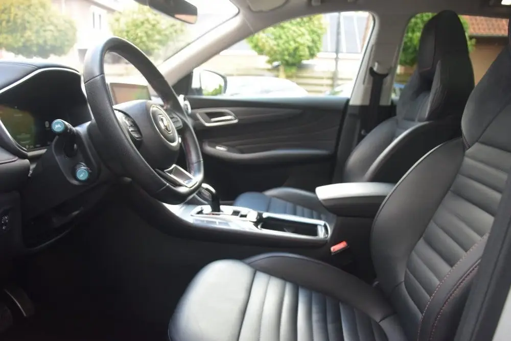 MG EHS 1.5 TGDI PHEV Luxury Leer/Pano/Camera/AdaptiveCruise/ uit 2021, foto 8