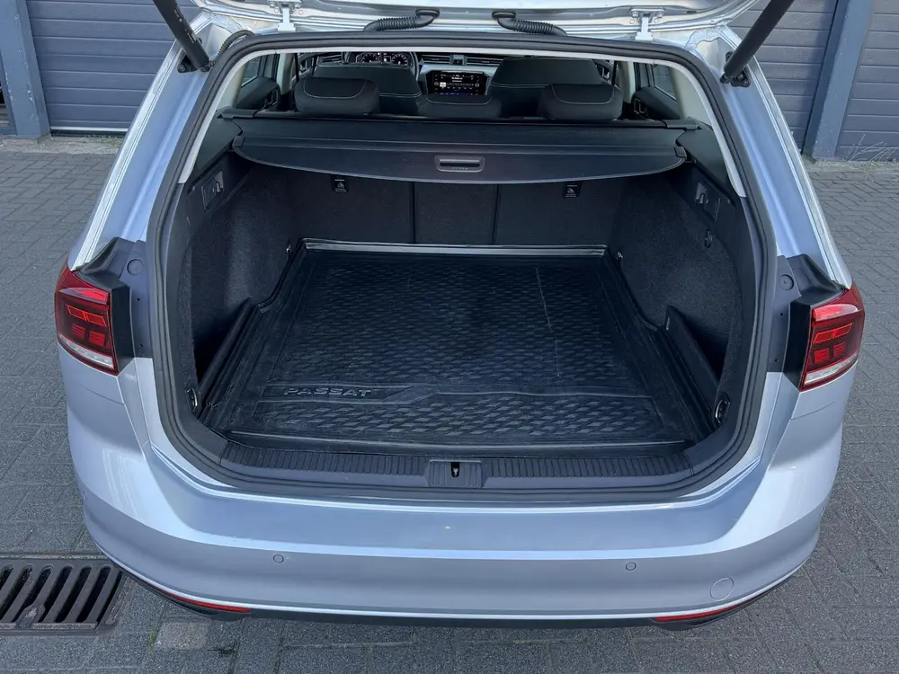 Volkswagen Passat Variant 1.5 TSI BUSINESS I AUTOMAAT I NAVI uit 2023, foto 15