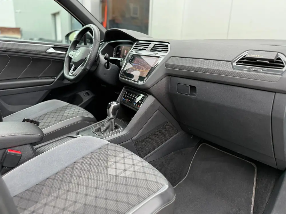 Volkswagen Tiguan 1.4 TSI eHybrid R-Line Business+ | Panoram uit 2022, foto 7