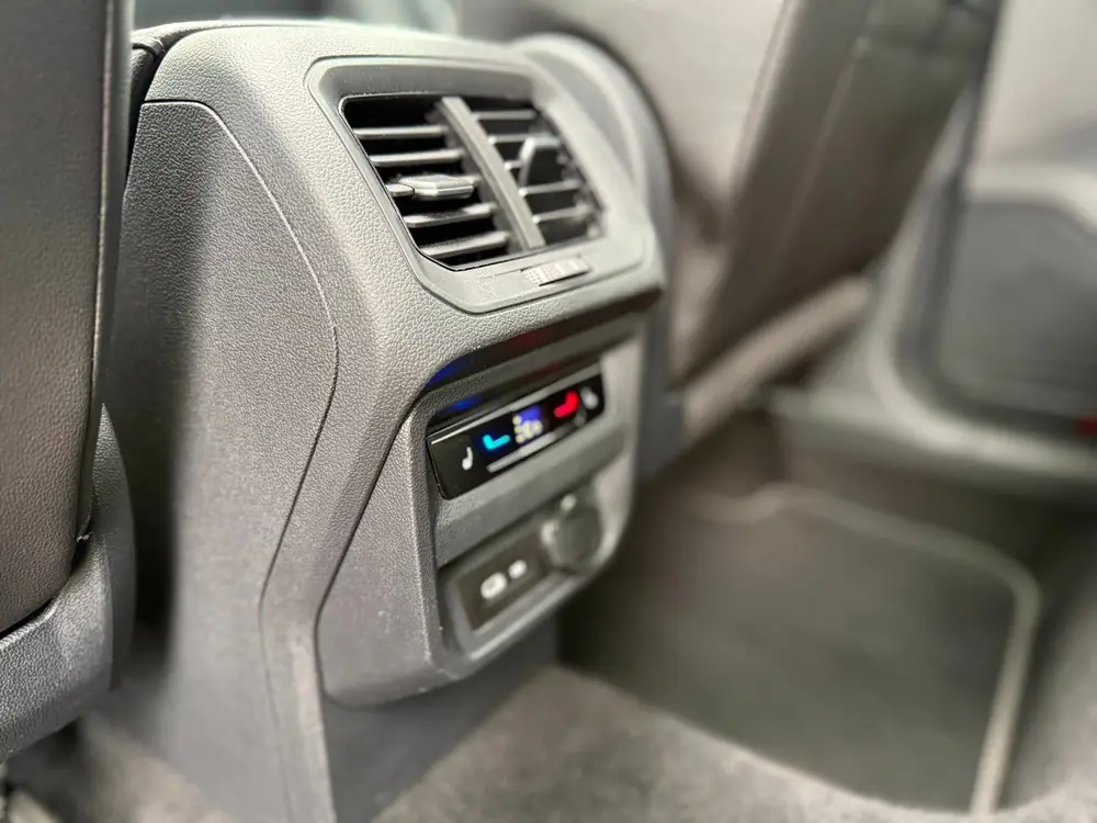 Volkswagen Tiguan 1.4 TSI eHybrid R-Line Business+ | Panoram uit 2022, foto 8