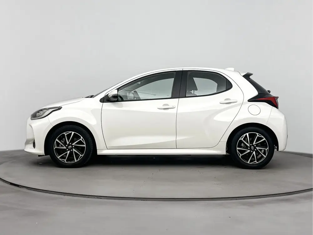 Toyota Yaris 1.5 Hybrid Dynamic Navi uit 2023, foto 3