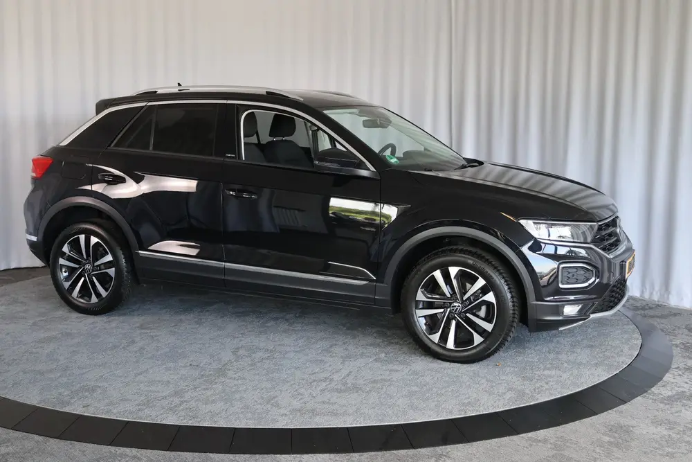 Volkswagen T-Roc 1.5 TSI Style, IQ light, Camera, ACC, Trekh uit 2021, foto 11