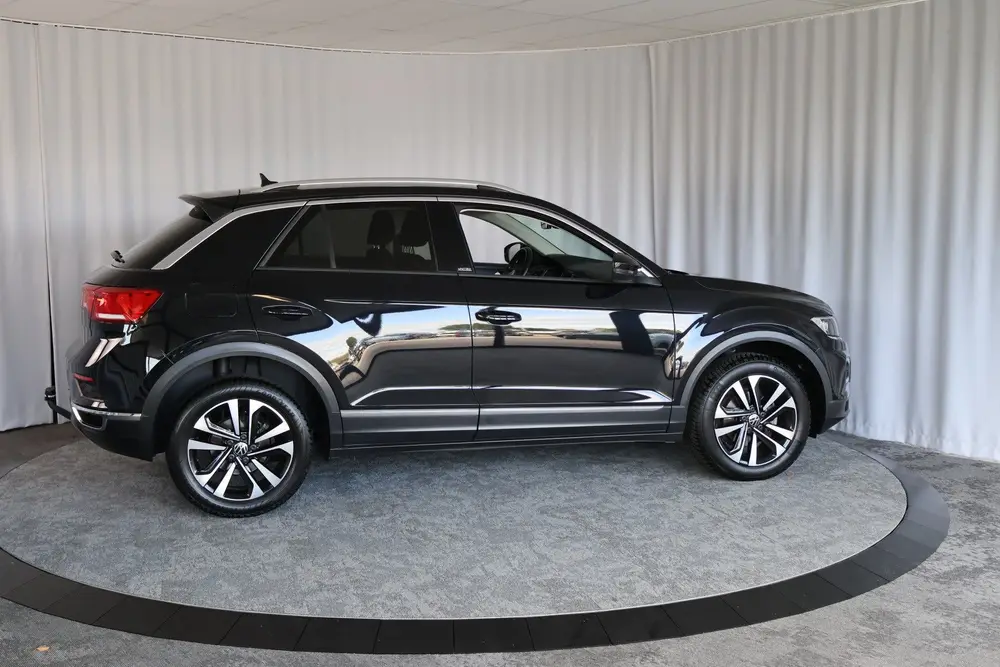 Volkswagen T-Roc 1.5 TSI Style, IQ light, Camera, ACC, Trekh uit 2021, foto 13