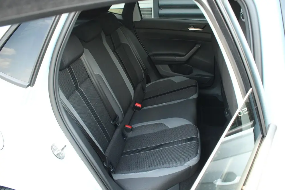 Volkswagen Polo 1.0 TSI 95pk DSG 50 Edition | Panoramadak | uit 2026, foto 17