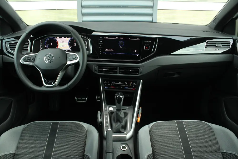 Volkswagen Polo 1.0 TSI 95pk DSG 50 Edition | Panoramadak | uit 2026, foto 5