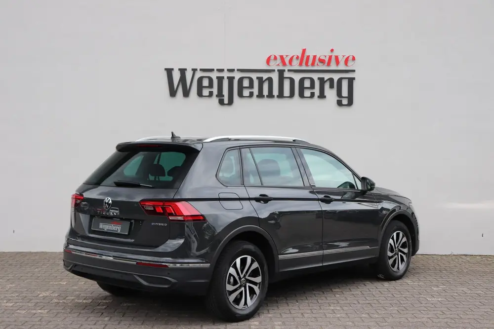 Volkswagen Tiguan 1.4 TSI eHybrid ACC Carplay Navi PDC uit 2022, foto 2