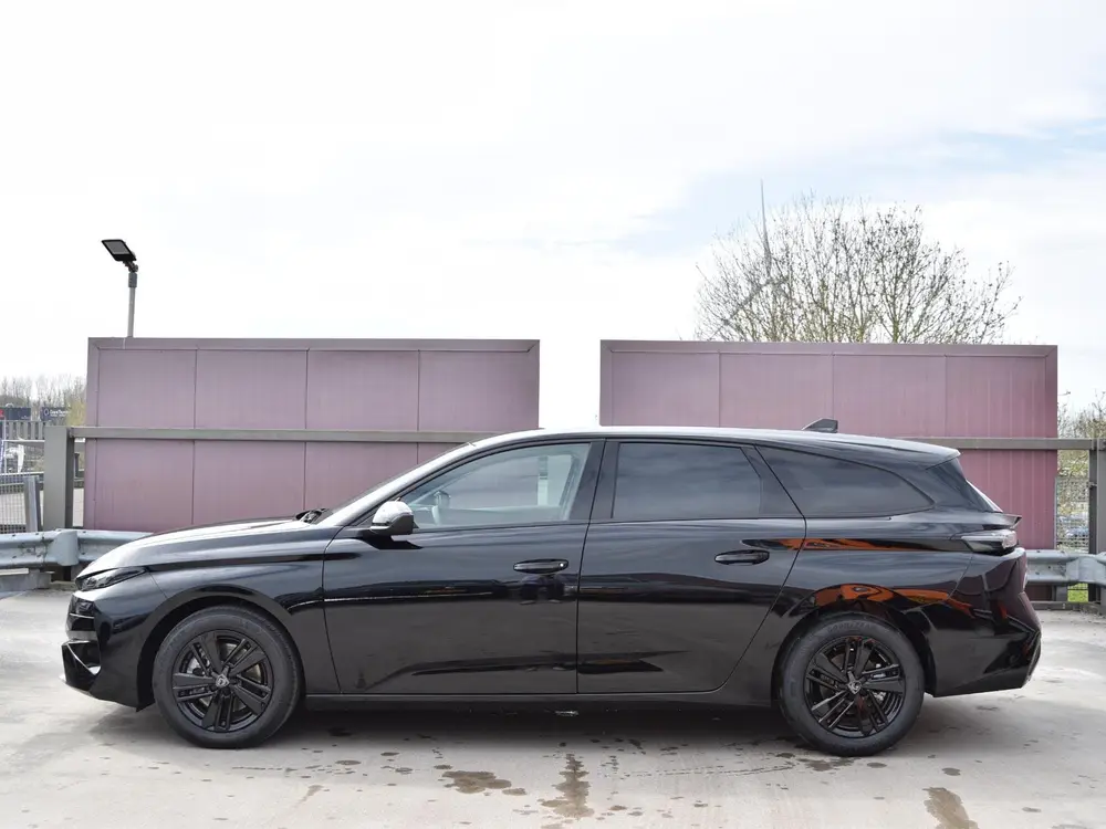 Peugeot 308 1.2 Hybrid 145 e-DCS6 Business uit 2026, foto 2