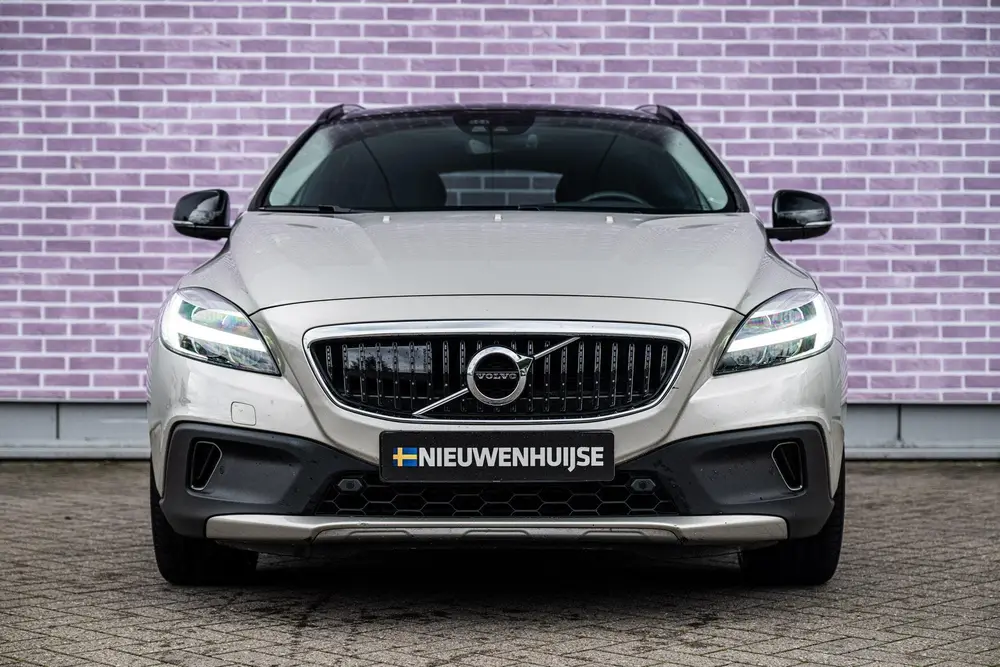 Volvo V40 Cross Country 1.5 T3 Polar+ Luxury uit 2019, foto 10