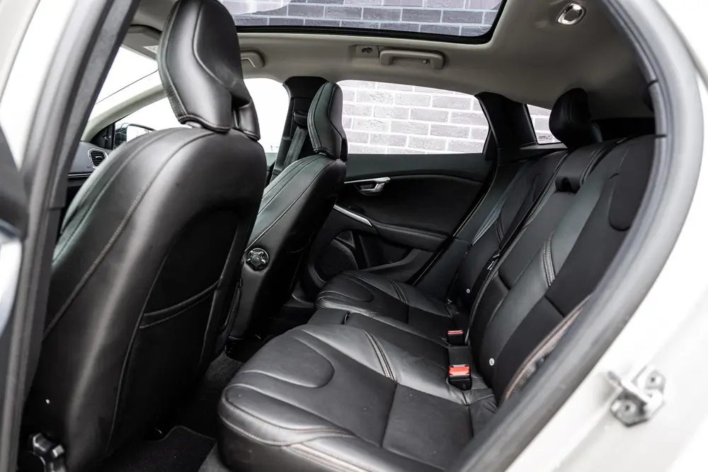 Volvo V40 Cross Country 1.5 T3 Polar+ Luxury uit 2019, foto 9