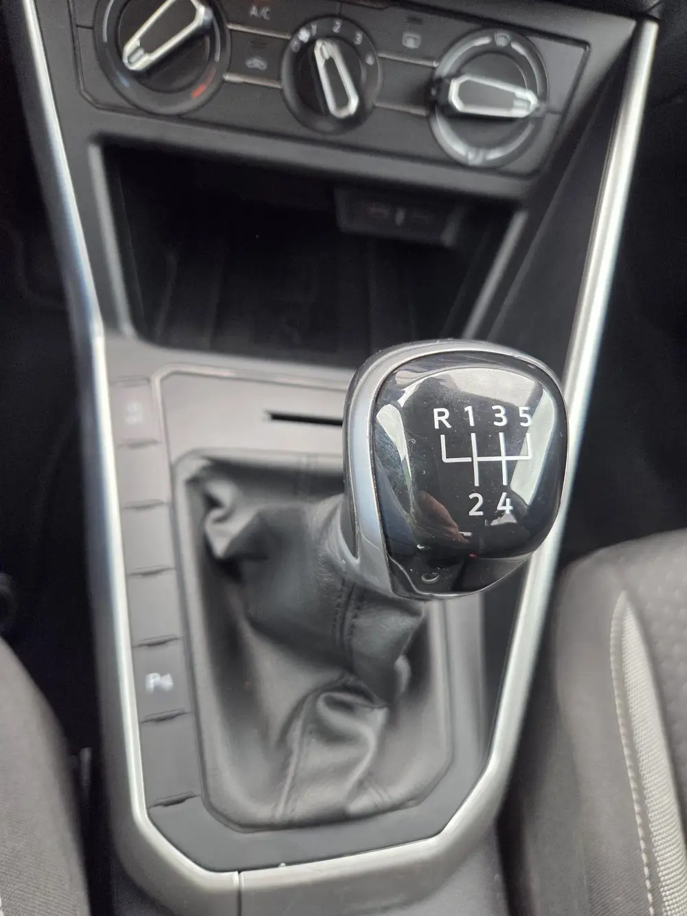 Volkswagen Polo 1.0 TSI Life | ACC | Carplay | Proefrit Moge uit 2022, foto 9