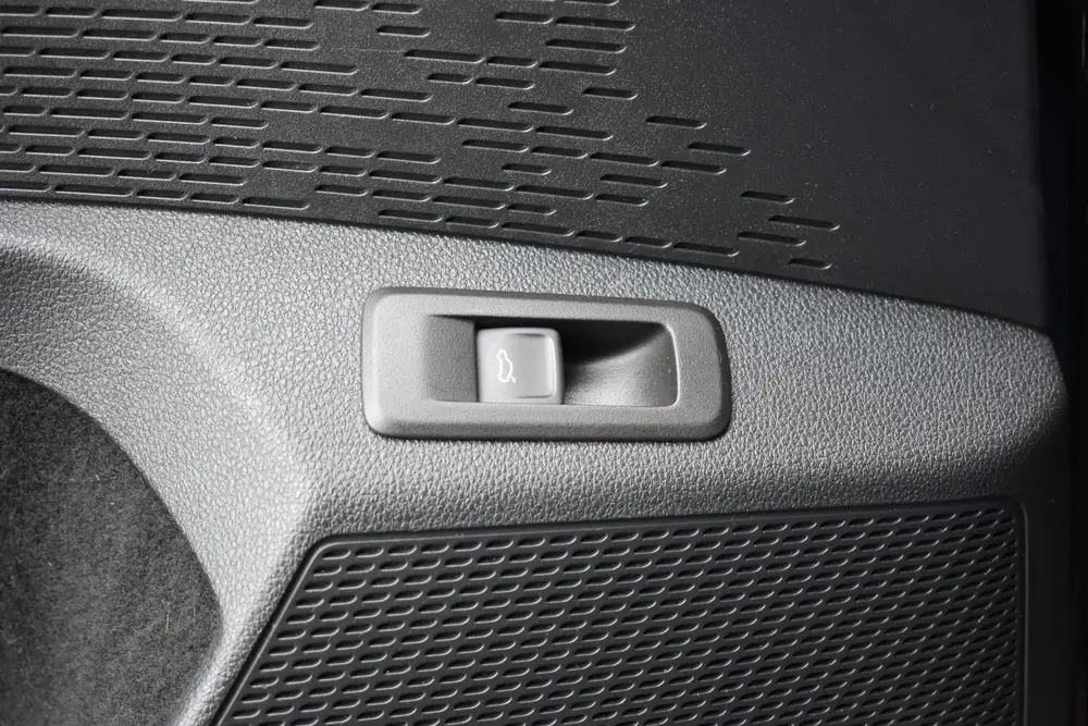 Skoda Octavia 1.0 e-TSI Business Edition LED uit 2022, foto 12