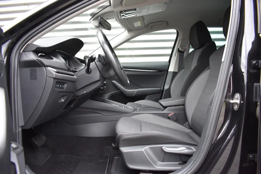 Skoda Octavia 1.0 e-TSI Business Edition LED uit 2022, foto 5