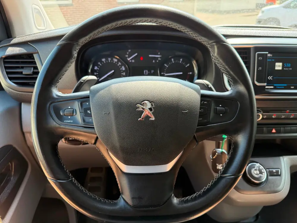 Peugeot Expert 2.0 BlueHDI L2 145pk automaat Camera CarPl uit 2022, foto 11