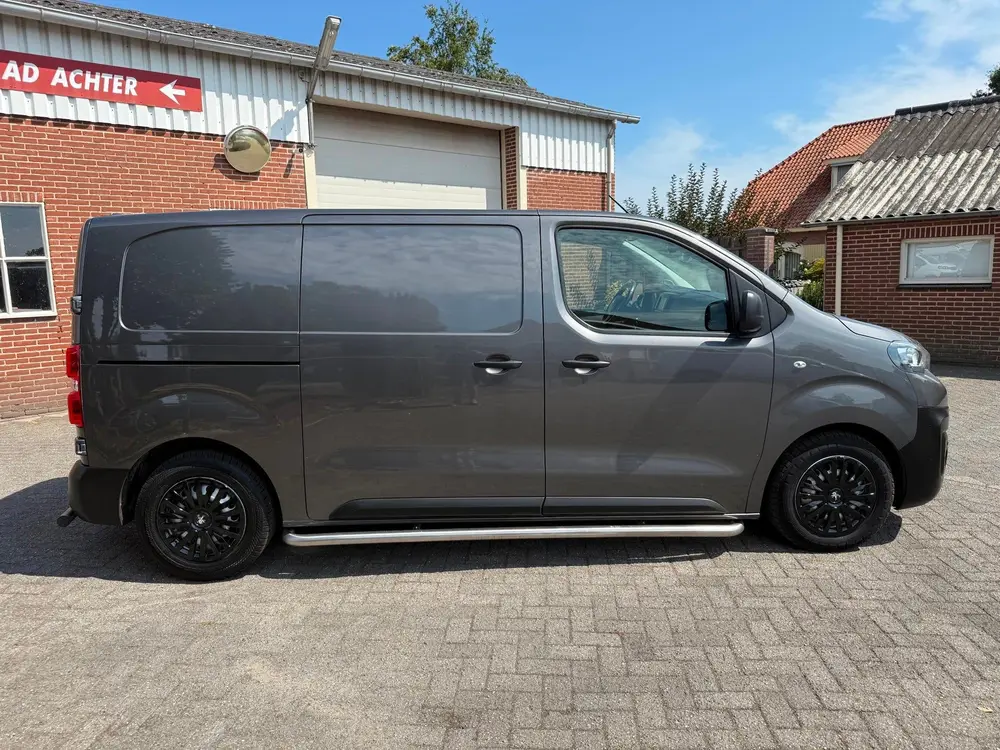Peugeot Expert 2.0 BlueHDI L2 145pk automaat Camera CarPl uit 2022, foto 8