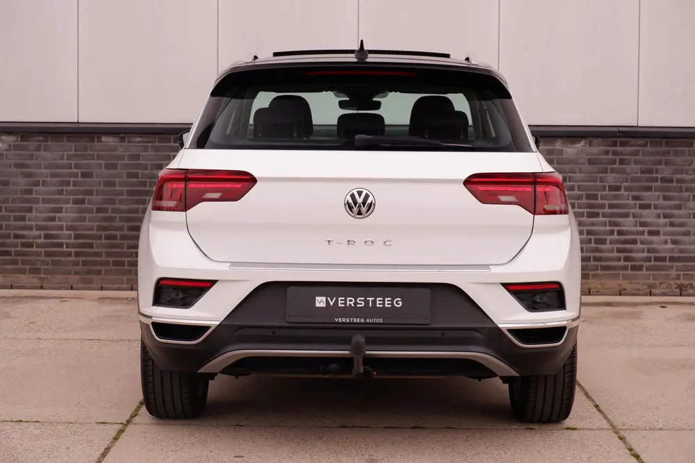 Volkswagen T-Roc 1.5 TSI Sport | Pano | Trekhaak | LED | Car uit 2019, foto 17