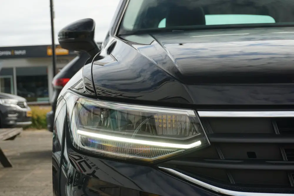 Volkswagen Tiguan 1.5 TSI Life Business | PANO | trekhaak | uit 2022, foto 14