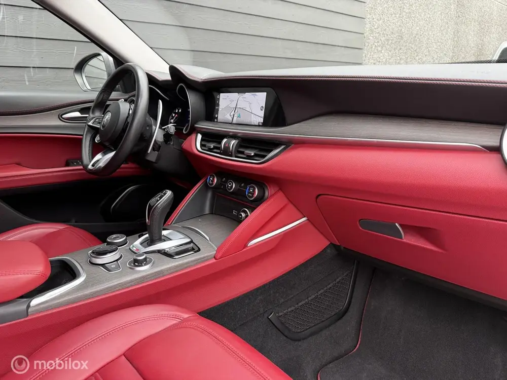 Alfa Romeo Stelvio 2.0 T 280PK Q4 Veloce Leder/LED/Winterpac uit 2021, foto 5