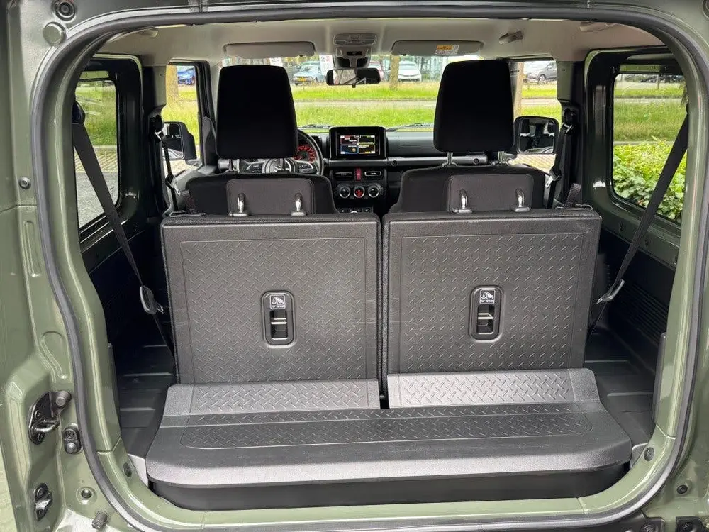 Suzuki Jimny 1.5 Stijl AllGrip (4x4) 4-persoons Navigat uit 2020, foto 16