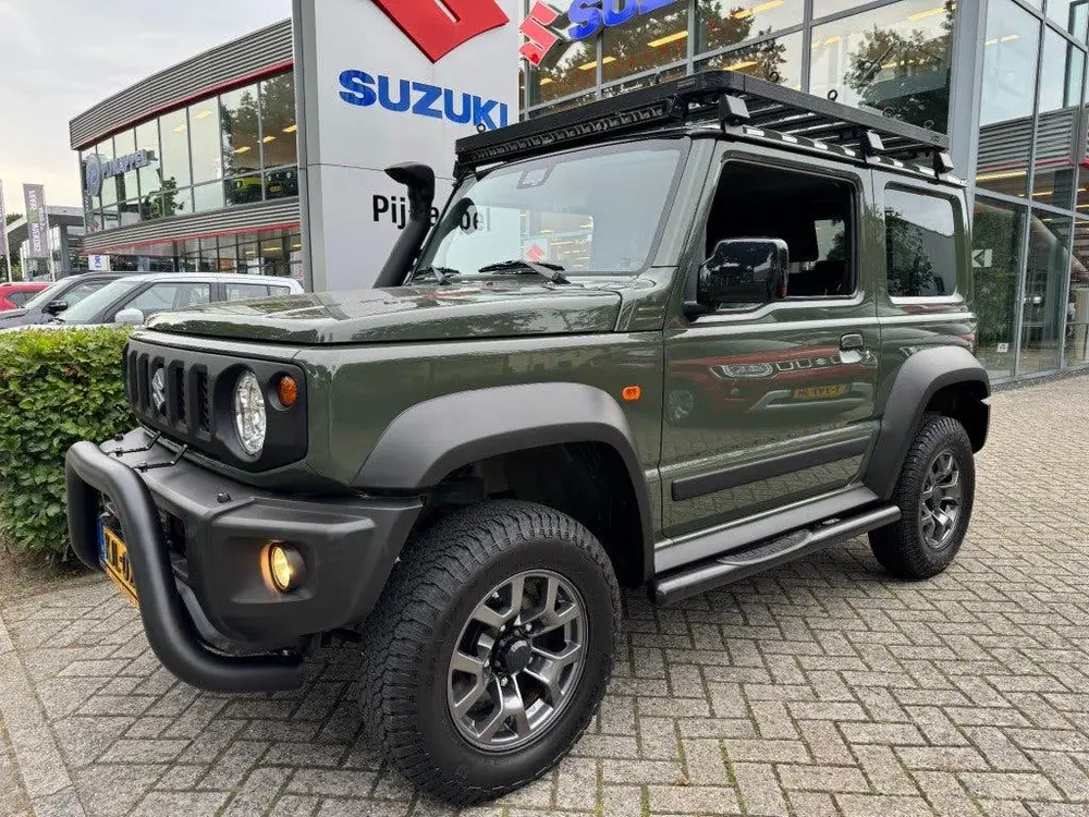 Suzuki Jimny 1.5 Stijl AllGrip (4x4) 4-persoons Navigat uit 2020, foto 6