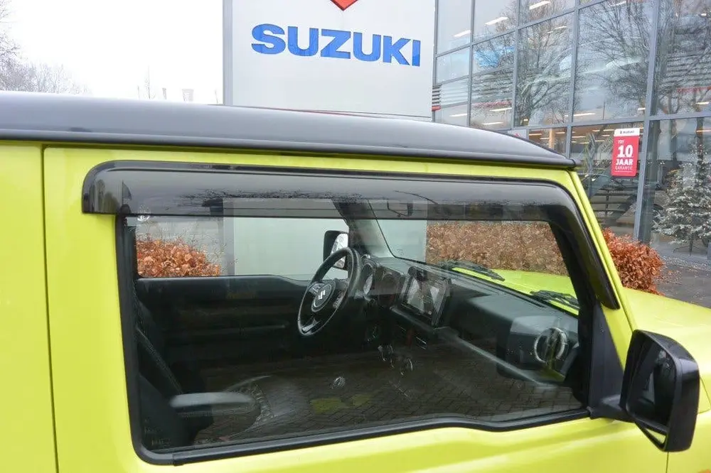Suzuki Jimny 1.5 Stijl AllGrip (4x4) 4-persoons Navigat uit 2019, foto 10
