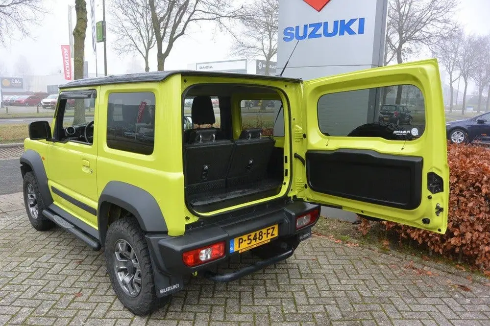 Suzuki Jimny 1.5 Stijl AllGrip (4x4) 4-persoons Navigat uit 2019, foto 11