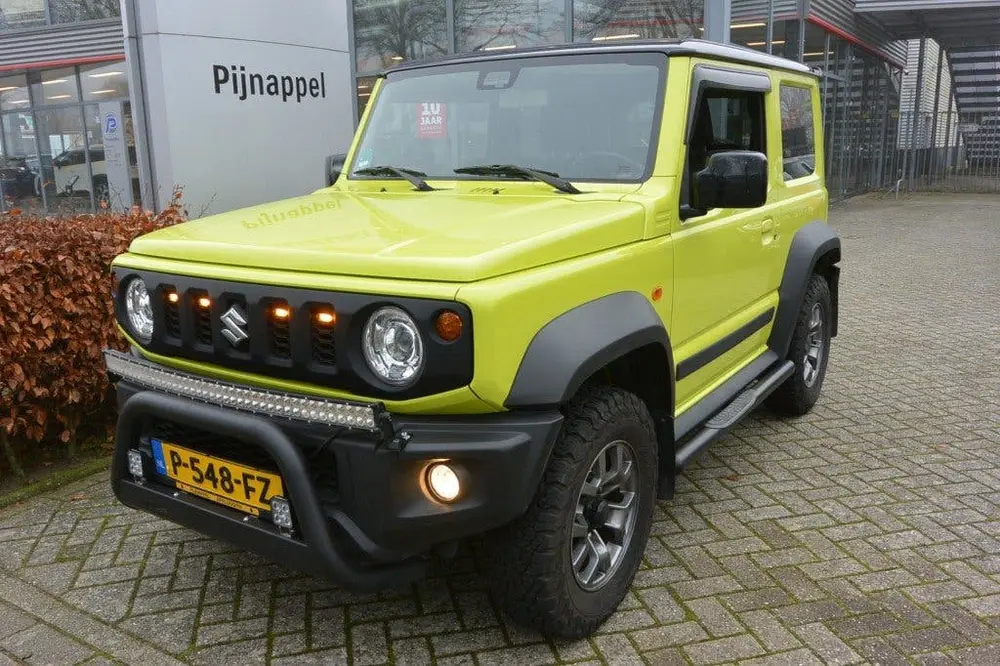 Suzuki Jimny 1.5 Stijl AllGrip (4x4) 4-persoons Navigat uit 2019, foto 3