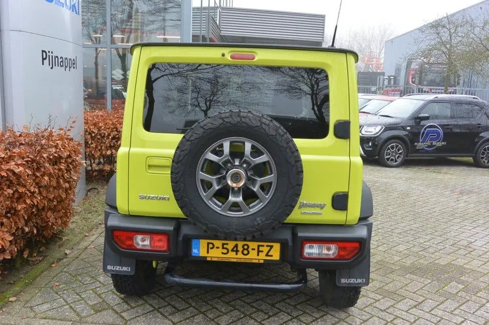 Suzuki Jimny 1.5 Stijl AllGrip (4x4) 4-persoons Navigat uit 2019, foto 6