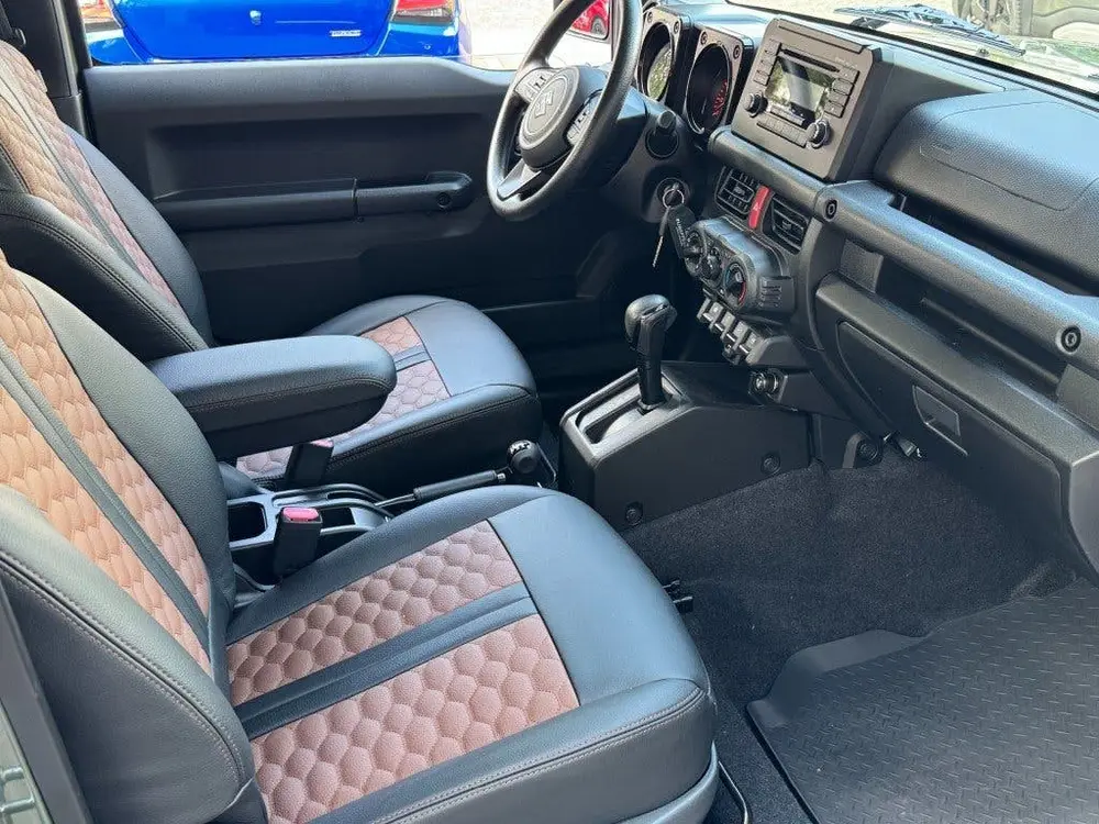 Suzuki Jimny 1.5 AUTOMAAT 4-persoons AllGrip (4x4) uit 2019, foto 3