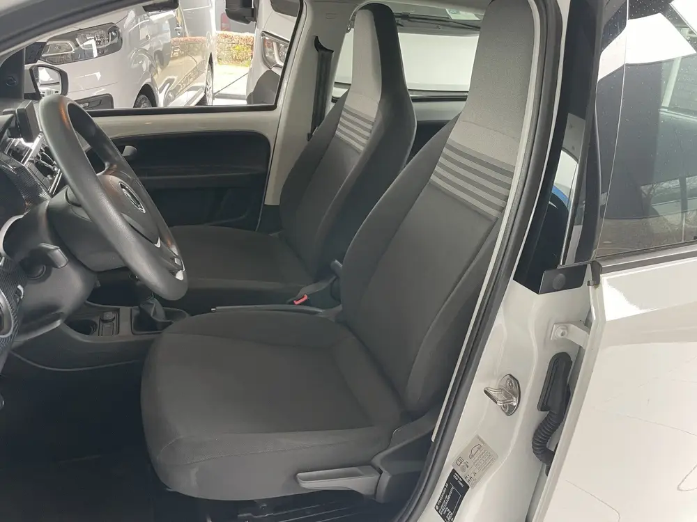 Volkswagen Up! 1.0 BMT move up! Airco - Bluetooth - Centrale uit 2020, foto 13