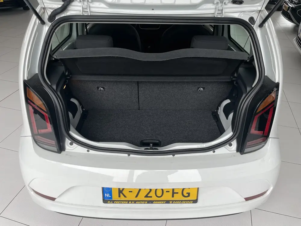 Volkswagen Up! 1.0 BMT move up! Airco - Bluetooth - Centrale uit 2020, foto 15