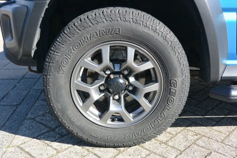 Suzuki Jimny 1.5 Stijl 4-persoons AllGrip (4x4) Airco uit 2019, foto 14