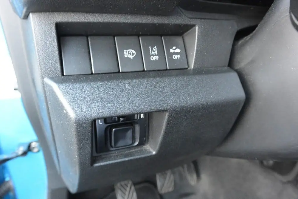 Suzuki Jimny 1.5 Stijl 4-persoons AllGrip (4x4) Airco uit 2019, foto 17
