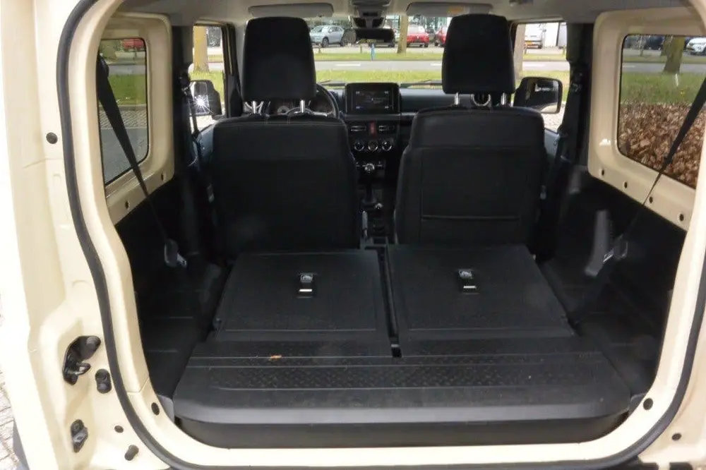 Suzuki Jimny 1.5 Stijl AllGrip (4x4) 4-persoons Navigat uit 2020, foto 11