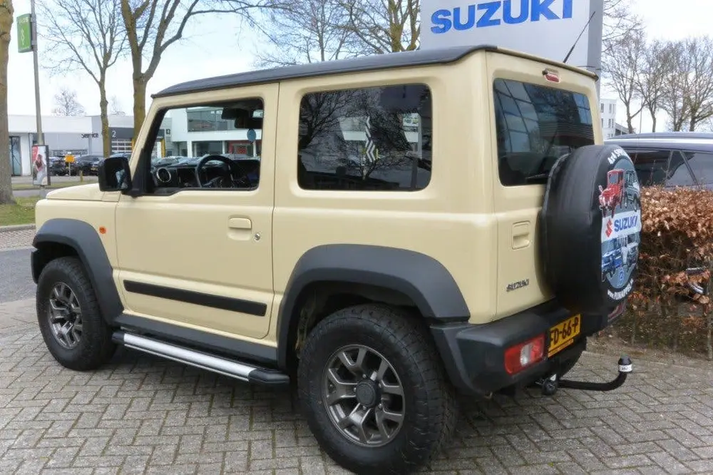 Suzuki Jimny 1.5 Stijl AllGrip (4x4) 4-persoons Navigat uit 2020, foto 5