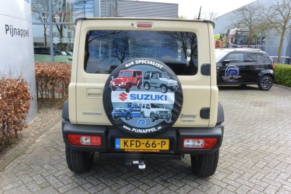 Suzuki Jimny 1.5 Stijl AllGrip (4x4) 4-persoons Navigat uit 2020, foto 6