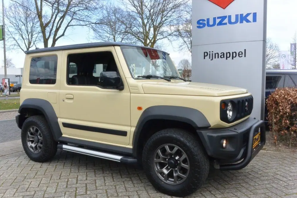 Suzuki Jimny 1.5 Stijl AllGrip (4x4) 4-persoons Navigat uit 2020, foto 9