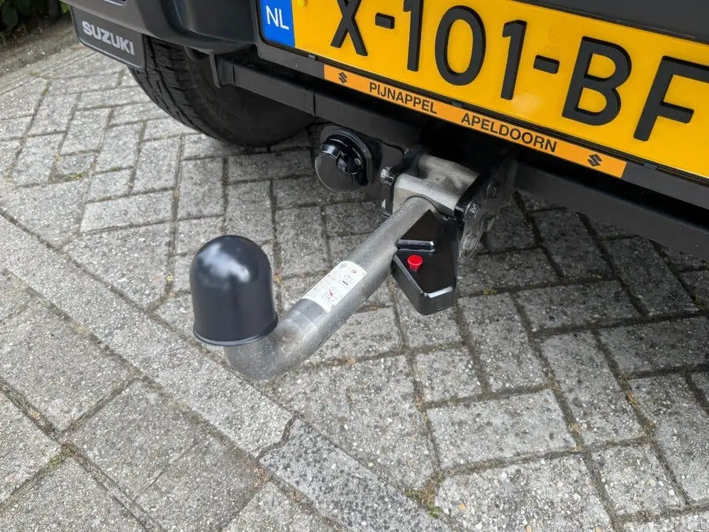 Suzuki Jimny 1.5 Stijl AllGrip (4x4) 4-persoons Navigat uit 2019, foto 19