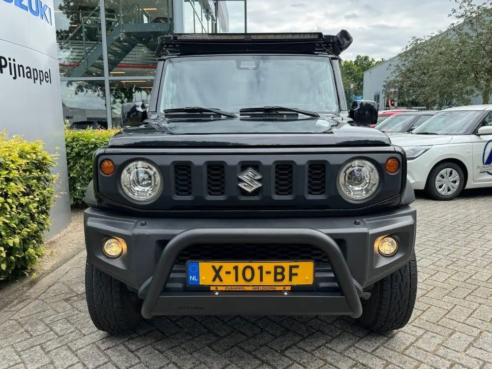 Suzuki Jimny 1.5 Stijl AllGrip (4x4) 4-persoons Navigat uit 2019, foto 4